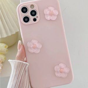 Trendy iPhone Case 📱